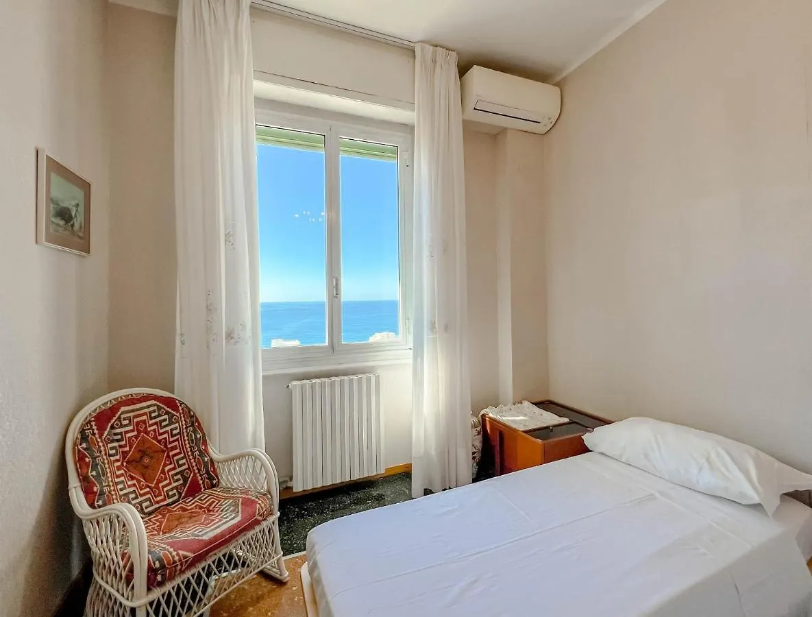 Grande Appartamento Vista Mare Varazze