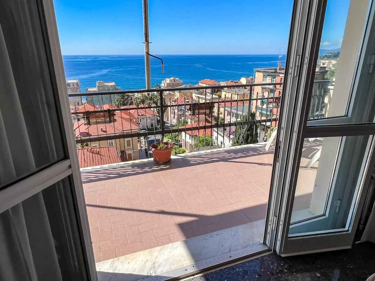 Grande Appartamento Vista Mare Varazze 0*,