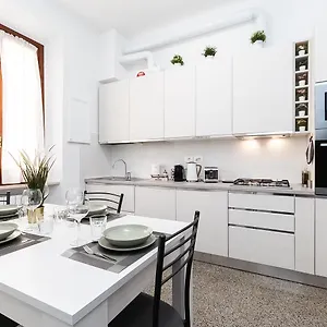  Appartamento 200 Mt Dal Centro La Piazzetta